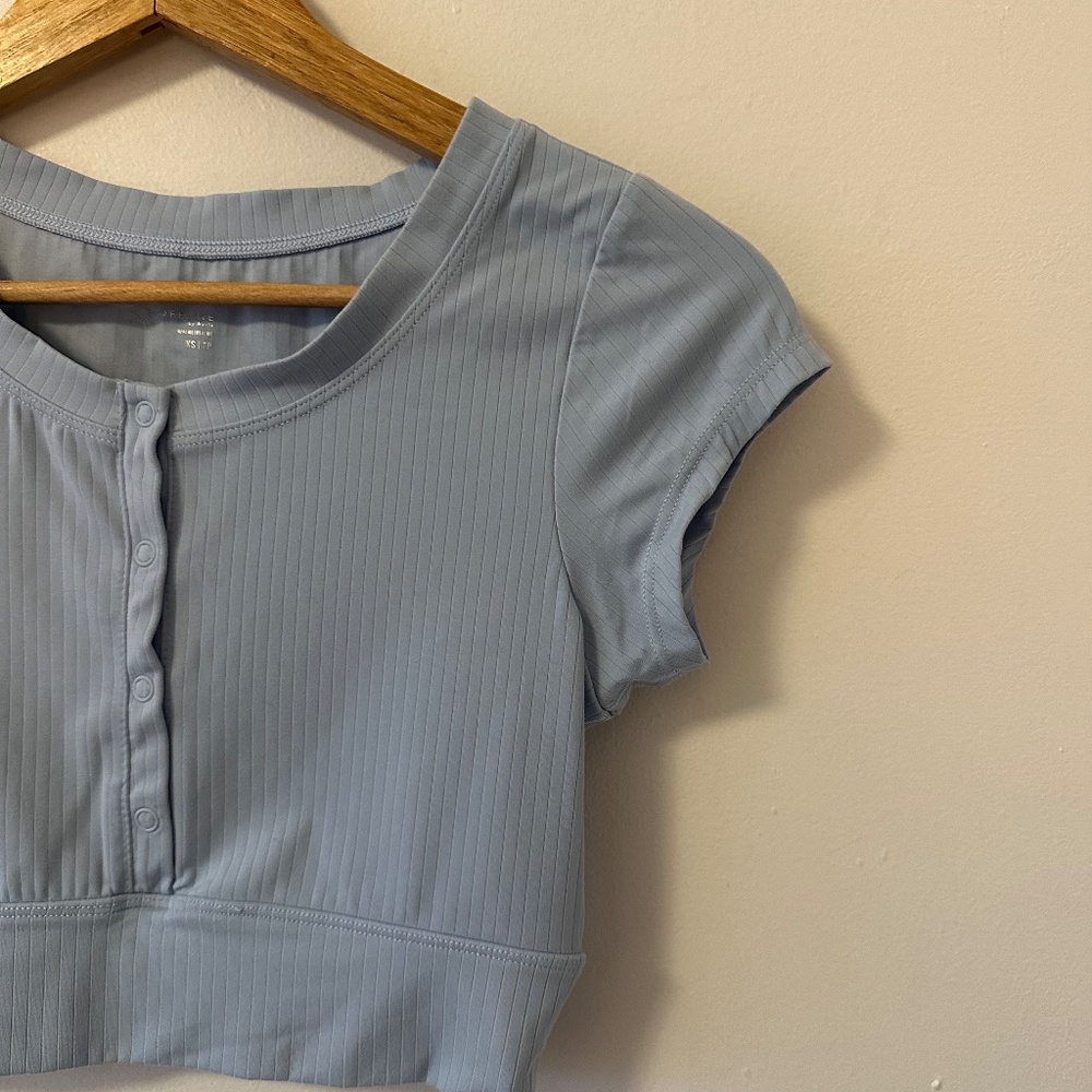 OFFLINE By Aerie Real Me Henley Crop Tee in Ribbed Baby Blue | Size XS - Picture 4 of 10
